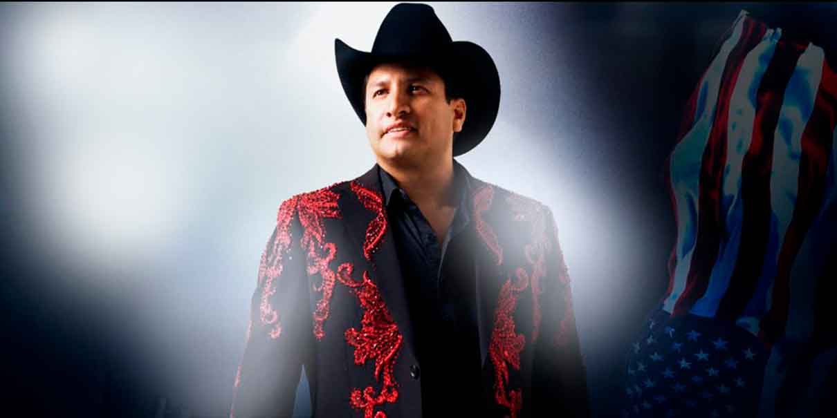 Julión Álvarez va por su segunda fecha en el Palenque de la Feria de Puebla