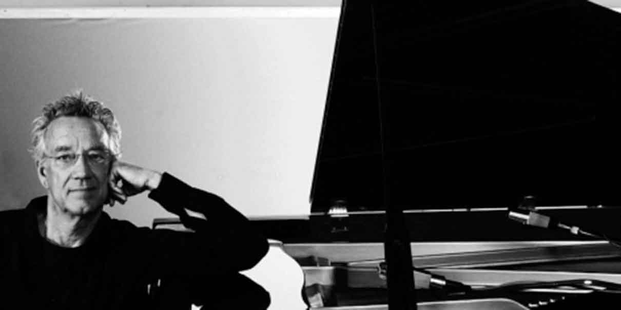 El viaje sonoro de Ray Manzarek por Carmina Burana