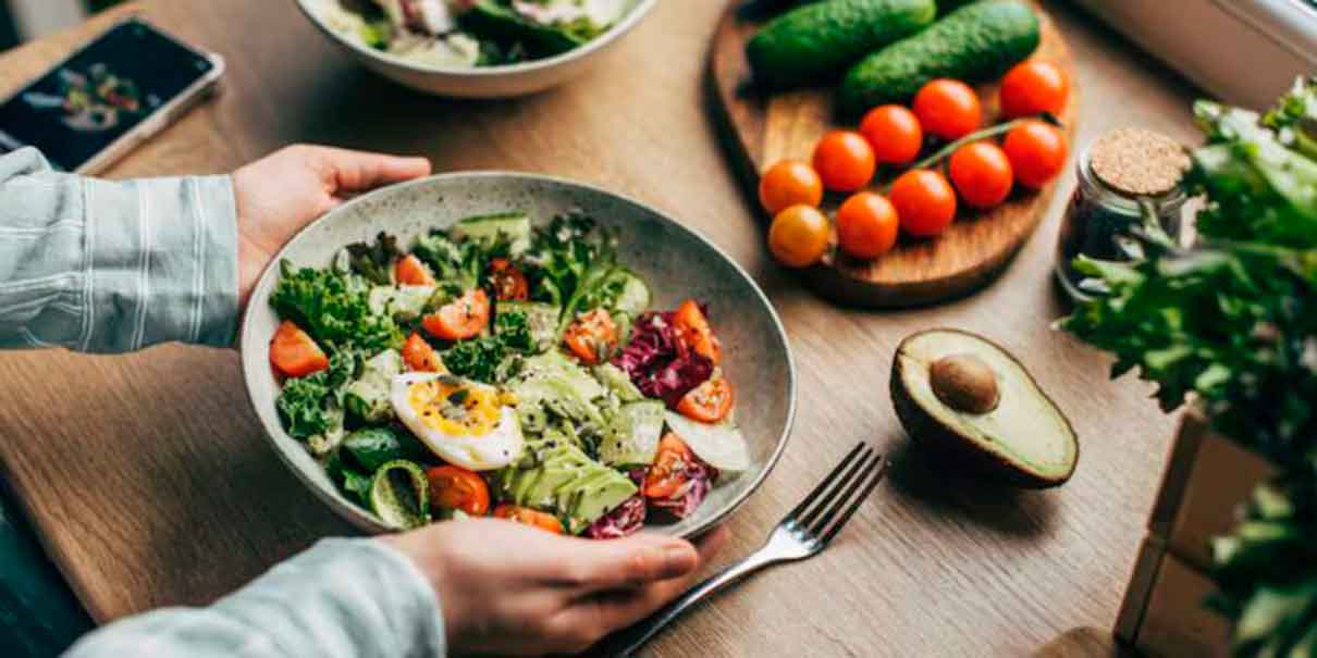 Carbohidratos a los 50, la clave para una vejez sana, según estudio