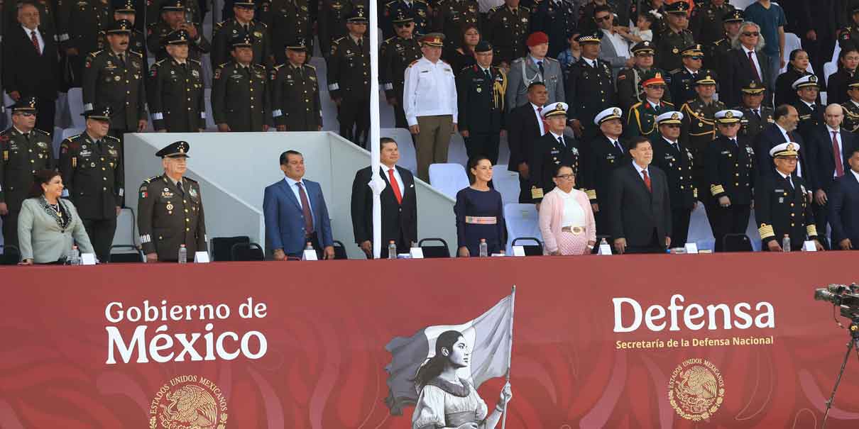 Primer desfile de Sheinbaum en Puebla con el respaldo de la 4T poblana