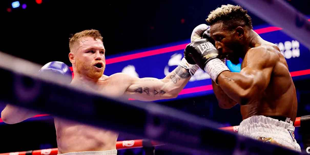 Saúl “Canelo” Álvarez es campeón indiscutido de peso supermedianos en aburrida pelea 