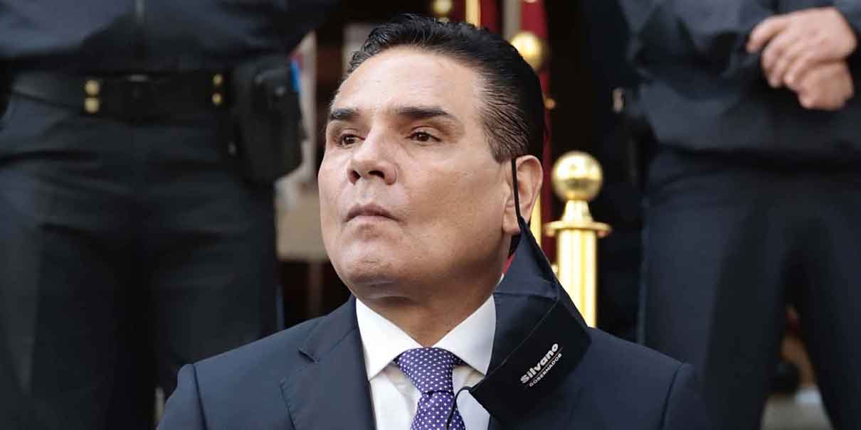 FGR denuncia a jueza por proteger a Silvano Aureoles, acusado de desvío millonario