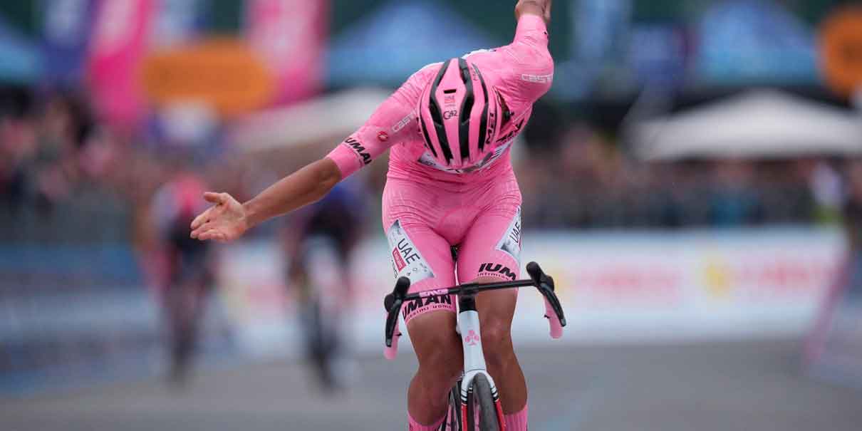 Isaac del Toro gana su primera etapa en el Giro de Italia 2025