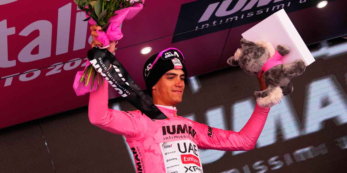 Isaac del Toro resiste en la cima del Giro tras etapa 19