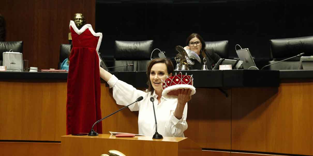  Lilly Téllez entrega traje de rey a Noroña y lo llama “el reyezuelo de las ratas”