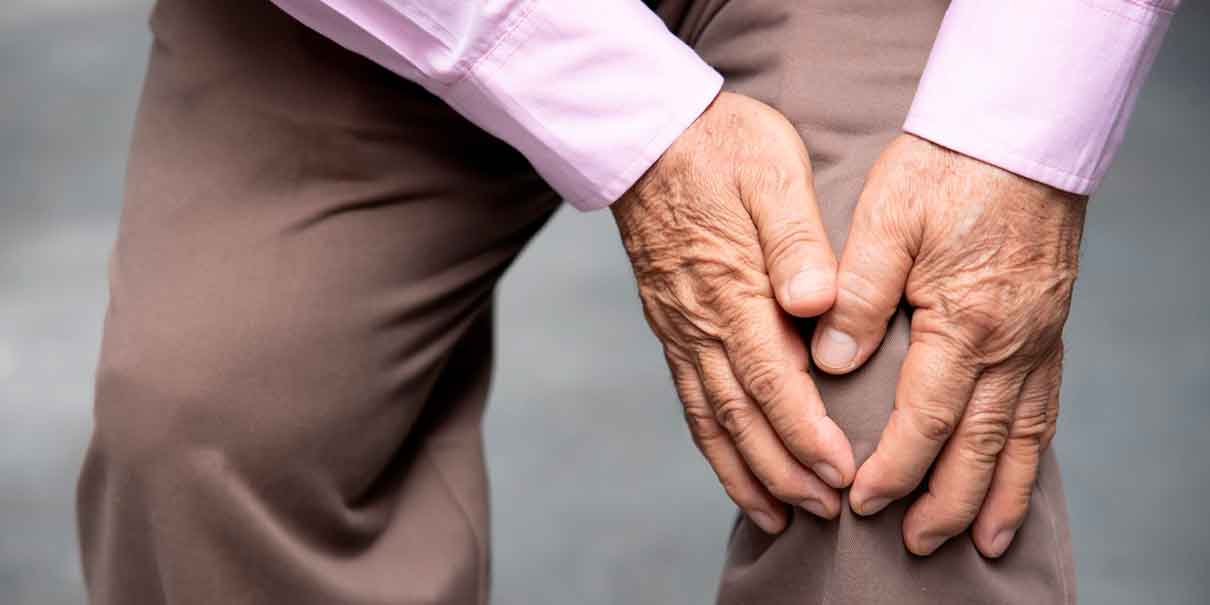 Salud ósea después de los 50: Claves y vitaminas esenciales para prevenir fracturas