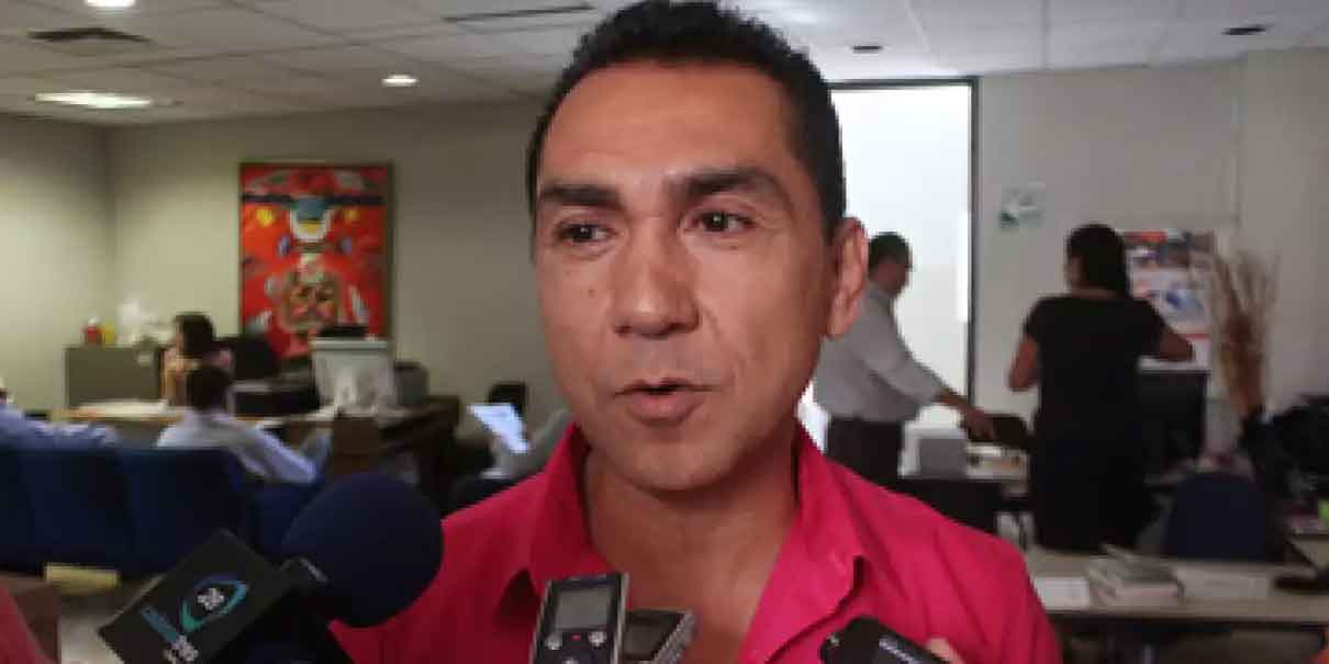 Absuelven a Abarca por desaparición de los 43 normalistas; sigue en prisión por lavado de dinero