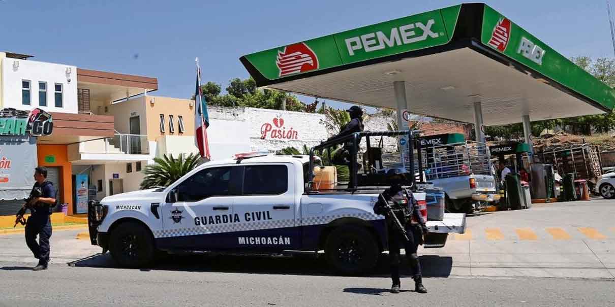 Cárteles controlan gasolineras en Michoacán con cobro de piso