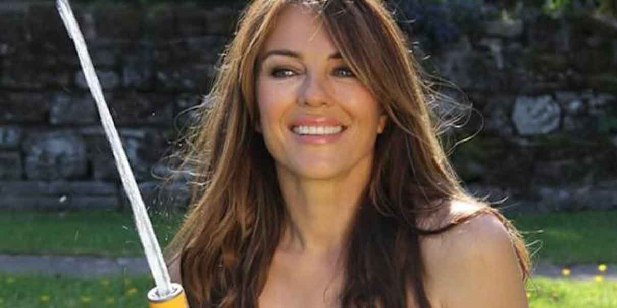 Elizabeth Hurley presume cuerpazo en su cumpleaños  60 posando 'al natural'