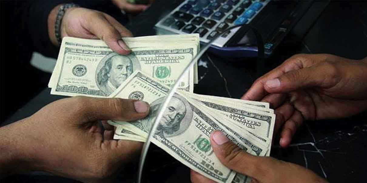 Menos dólares para México: remesas se desploman por reformas fiscales en EU