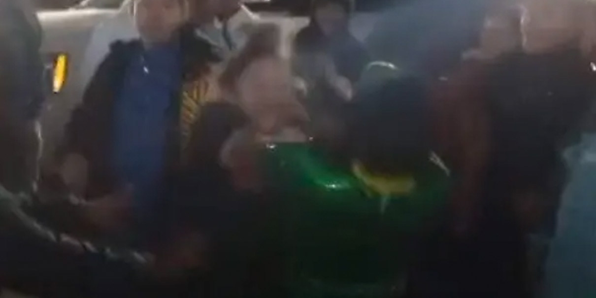 VIDEO. ¡NI METIÓ LAS MANOS! “La Cholondrina” protagoniza pelea en baile de Tlaxcala