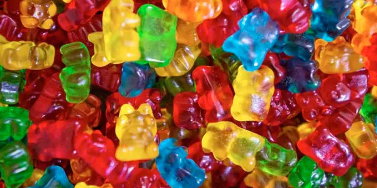 Estafan con gomitas gratis en CDMX: nueva modalidad de fraude callejero engancha a transeúntes