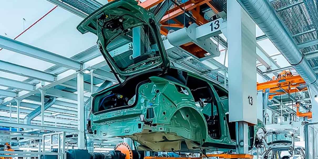 General Motors reduce la producción en su planta de Silao, México, afectando las camionetas más vendidas