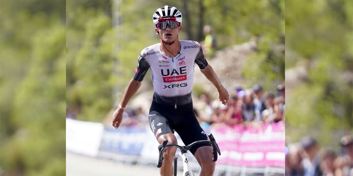 Isaac del Toro brilla en la Clásica Terres de l'Ebre y suma otro triunfo internacional