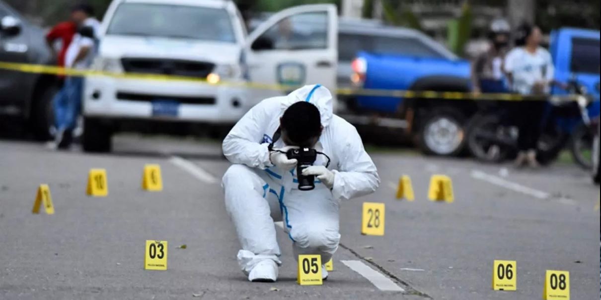 Baja homicidio doloso en México: 22 muertes diarias menos