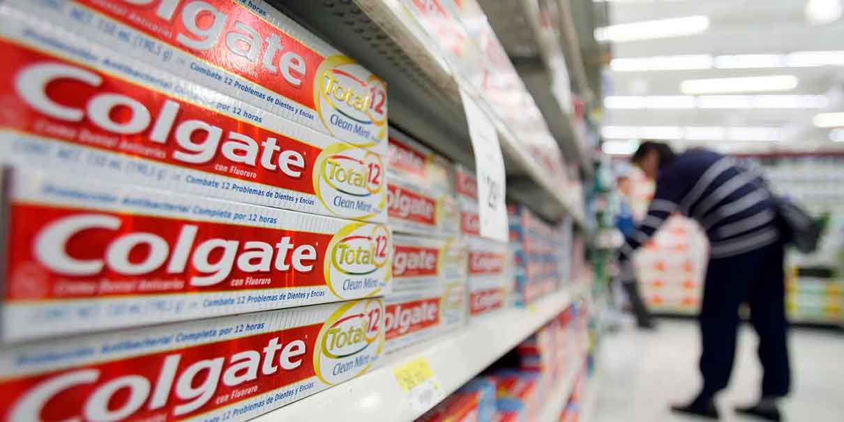 Cofepris ordena retiro de crema dental Colgate Total Prevención Activa Clean Mint por riesgo sanitario