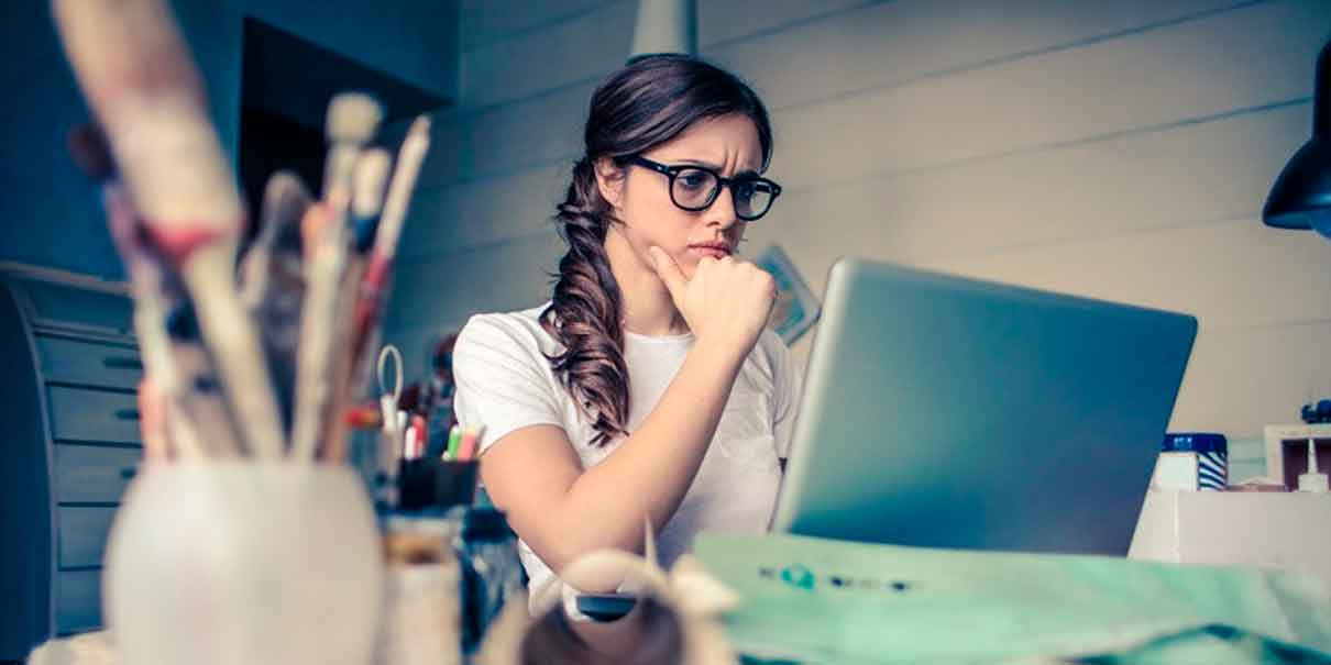 Estar siempre disponible para el trabajo: el lado oscuro de la adicción laboral