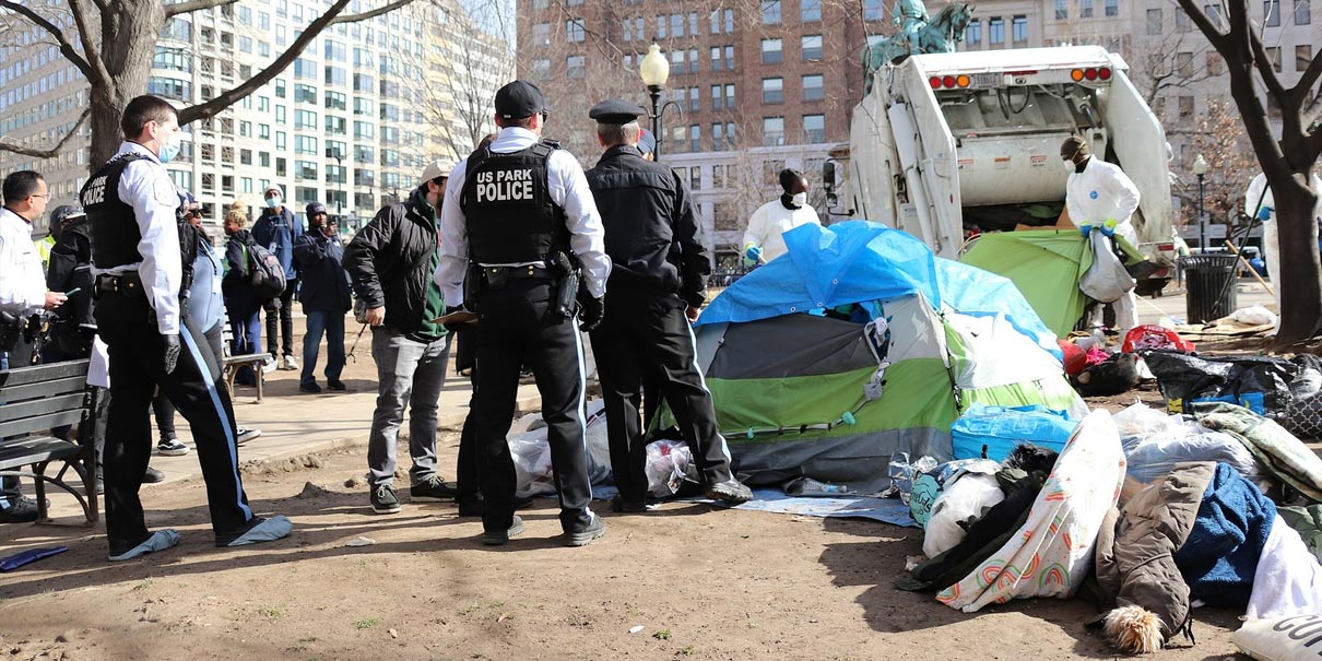 Expulsan personas sin hogar en Washington DC: Trump ordena acción inmediata y refuerza seguridad