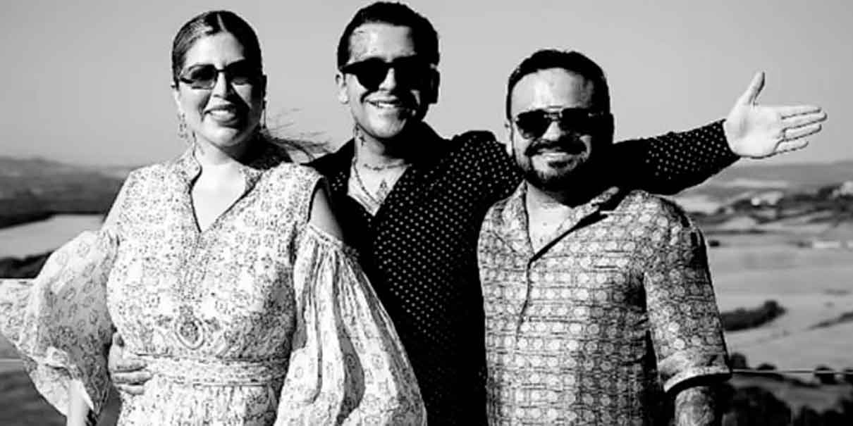 Nodal prescinde de su padre como representante y Pepe Aguilar toma el control de su carrera