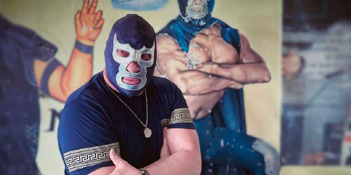 Blue Demon Jr. sufre accidente automovilístico y permanece en terapia intensiva