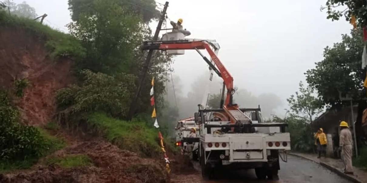 CFE recupera casi el 85% de la electricidad en 5 estados tras lluvias | Mañanera del Pueblo 13 de Octubre 2025