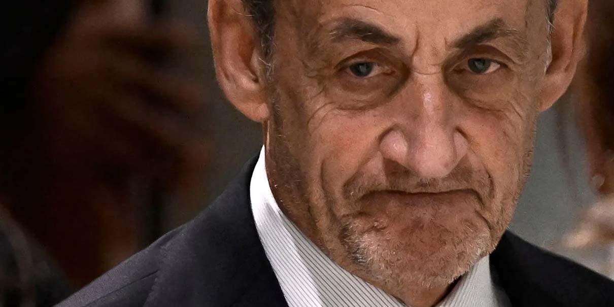 Nicolas Sarkozy ingresa a prisión en París por financiamiento ilegal de campaña con dinero libio