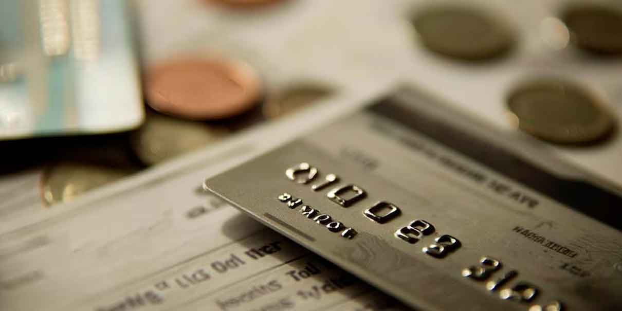 SAT advierte: aplicará cargo adicional a depósitos en efectivo que superen límites permitidos