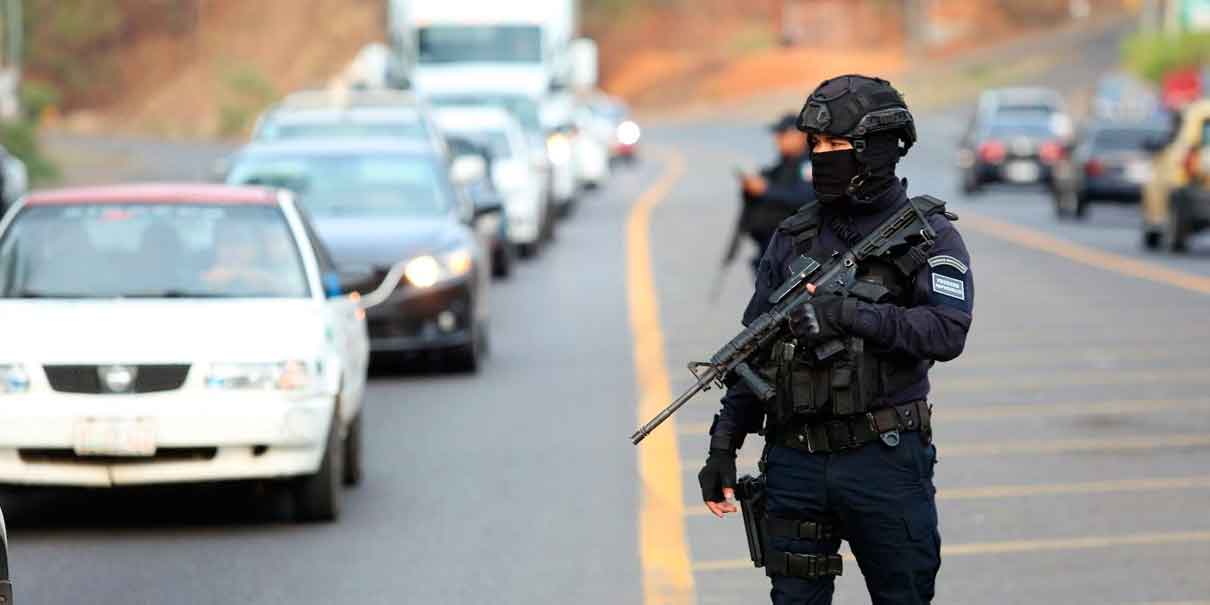 Michoacán ofrece 11 mil 500 pesos al mes a nuevos policías: salario menor al recomendado por Conasami