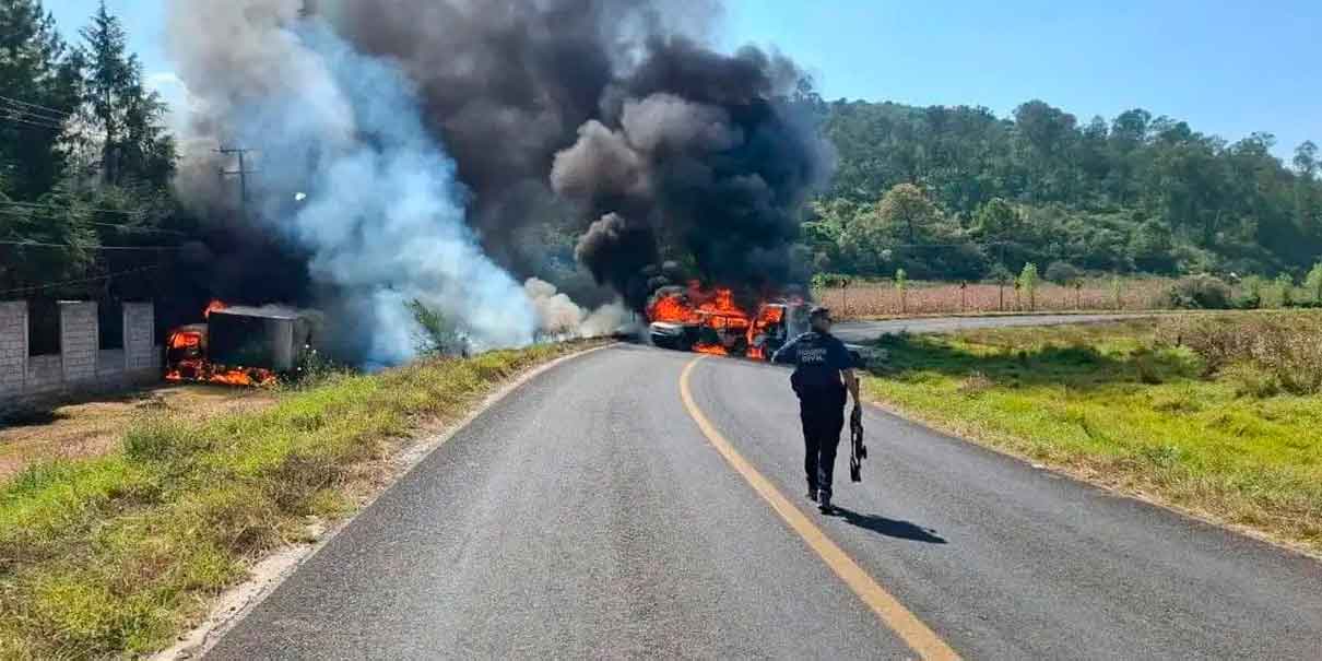 Narcobloqueos del CJNG desatan ola de violencia en Michoacán tras operativo para atrapar a "El Camaleón"