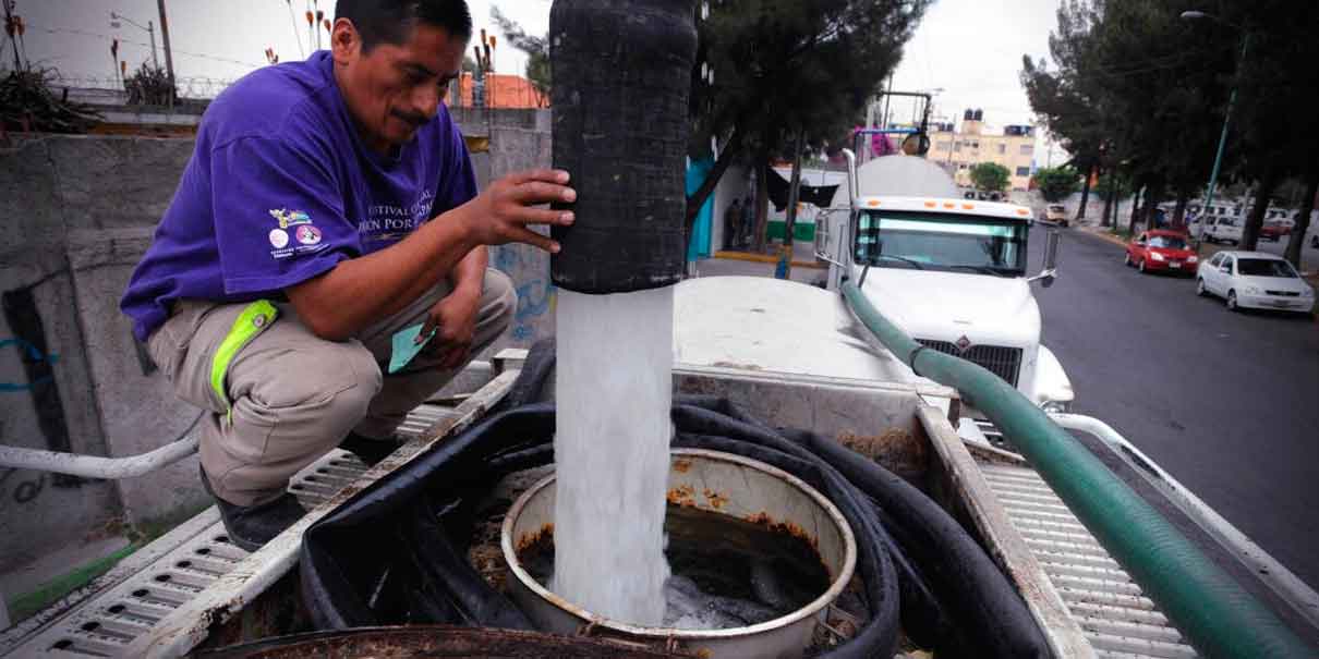 Reforma a la Ley General de Aguas desata bloqueos y tensión nacional