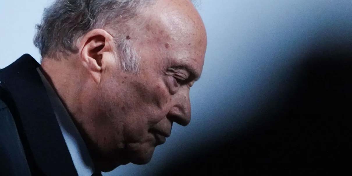 Gertz Manero otorgó seguros de lujo pese a la austeridad de AMLO