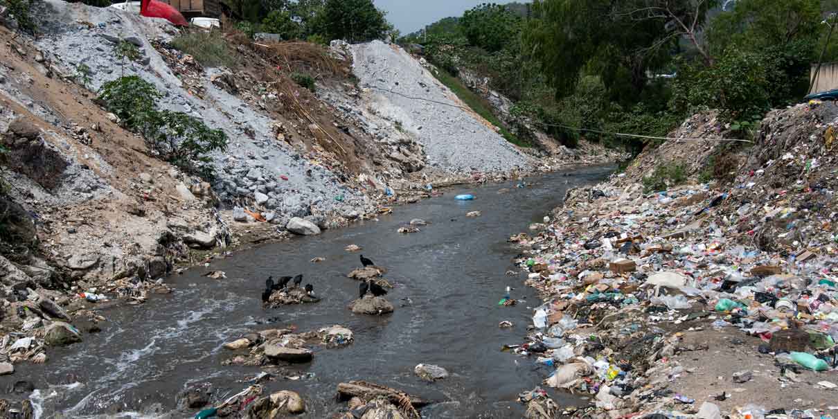Trump acusa a México de representar una amenaza por el manejo del agua