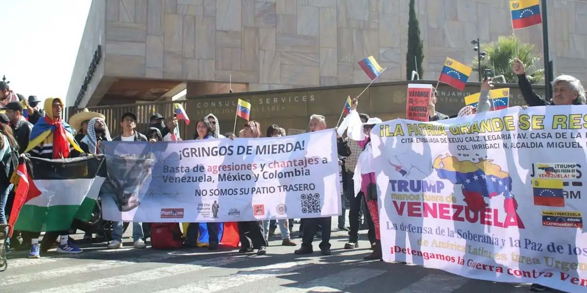 Frente a la embajada de Estados Unidos, ciudadanos repudian detención de Maduro