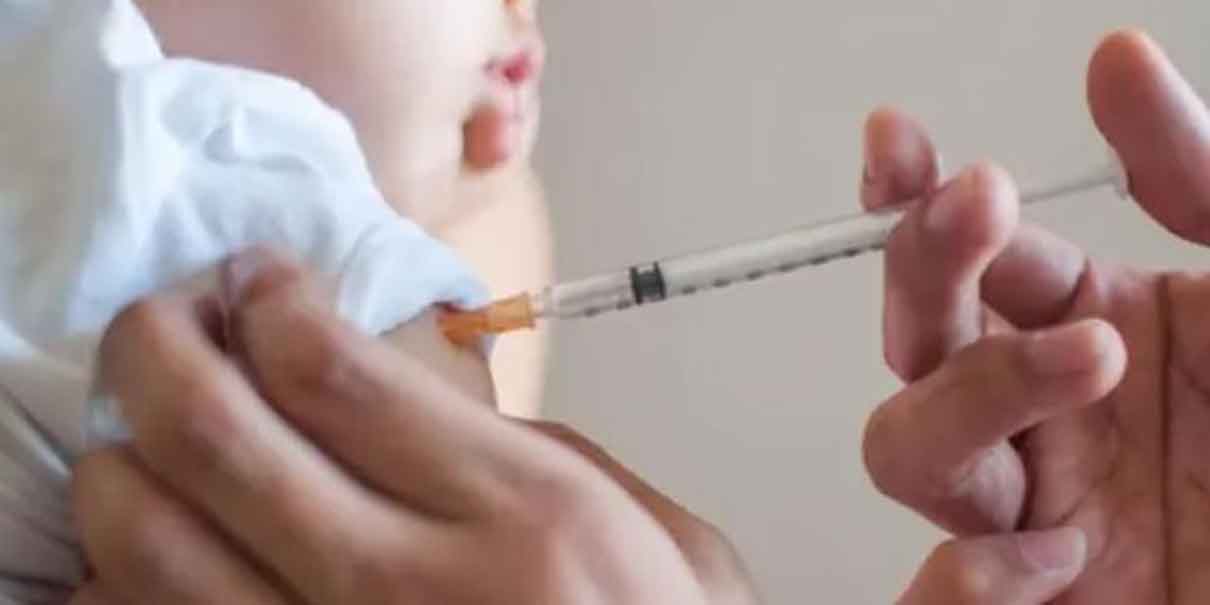 EU modifica su calendario de VACUNACIÓN INFANTIL: nuevos lineamientos generan debate 