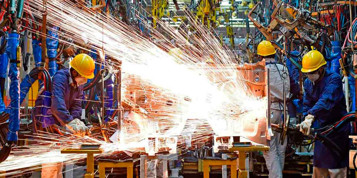 Canadá busca frenar la fuga de inversiones automotrices hacia Estados Unidos con créditos