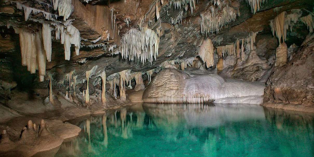 Descubre Las Grutas Karmidas, en Zapotitlán de Méndez, Puebla, un paraíso subterráneo