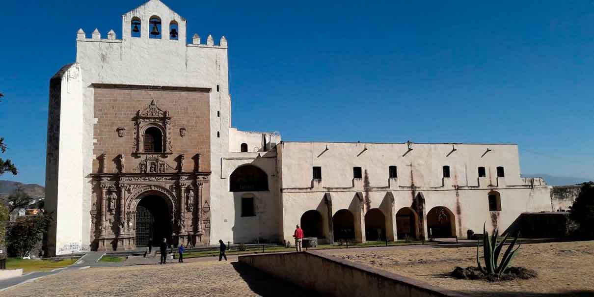 Ex Convento de Acolman: joya virreinal cerca de Teotihuacán