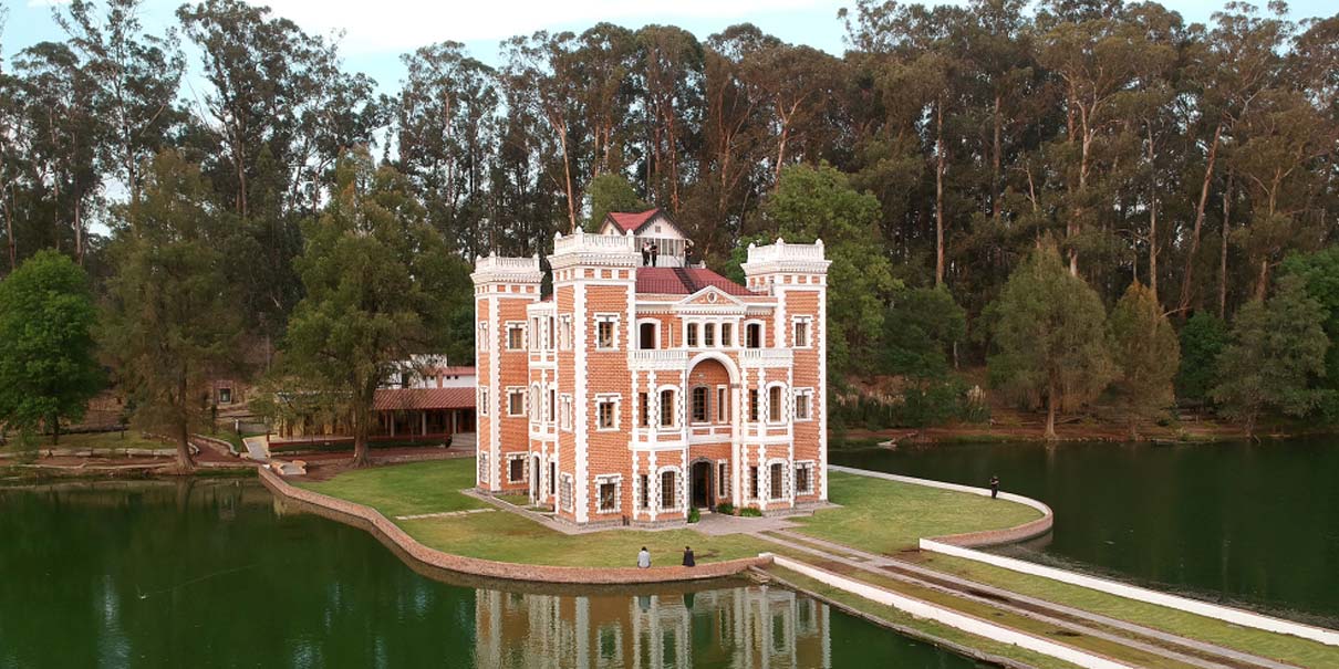 Hacienda de Chautla: el castillo sobre el lago que debes visitar en Puebla