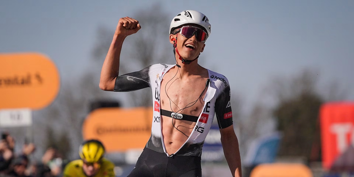 Isaac del Toro conquista la primera etapa del UAE Tour 2026 y toma el liderato