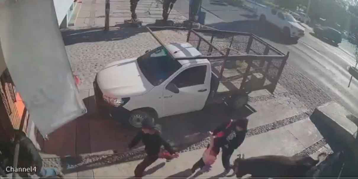 oro escapa y embiste a una familia con una menor que salen proyectados por el aire