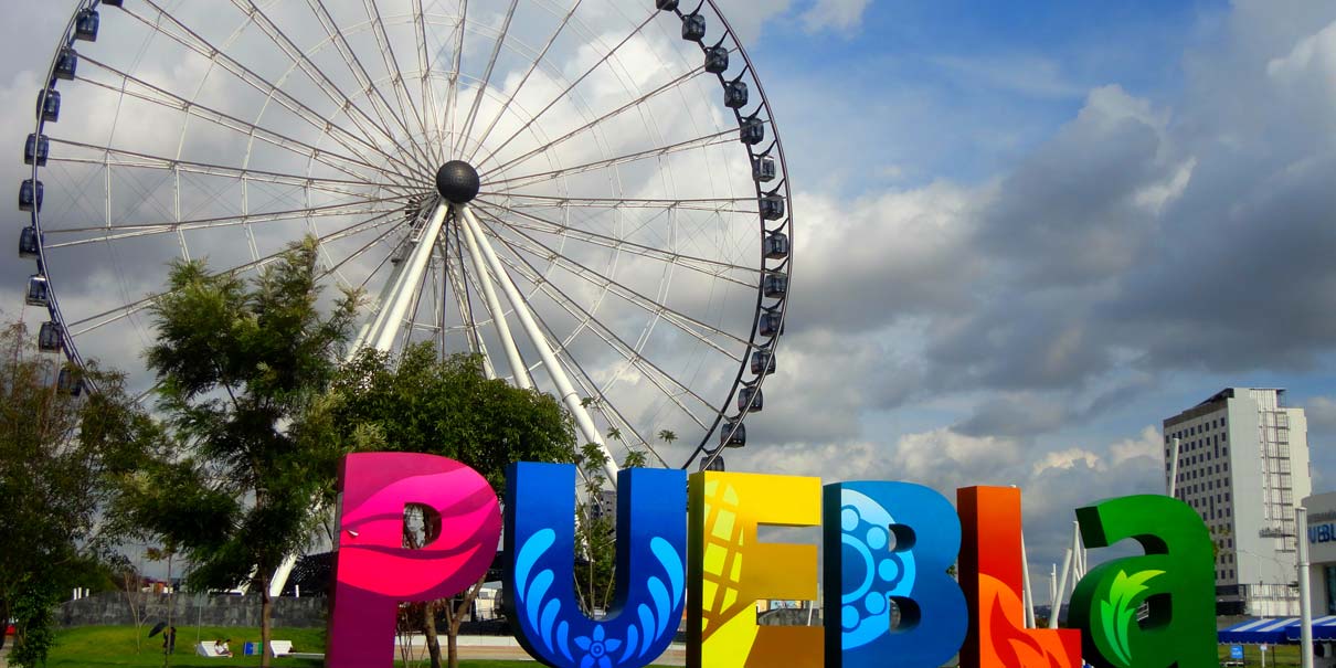 Estrella de Puebla: la rueda panorámica que no te puedes perder