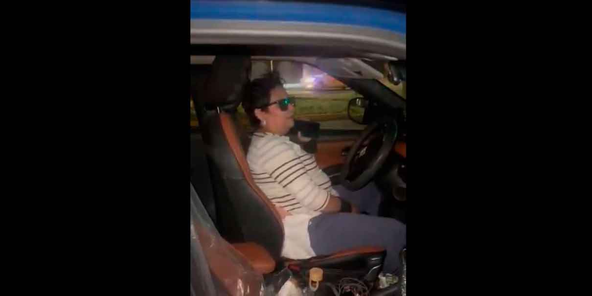 "Lady Gringa" choca su auto; insulta a autoridades y amenaza con llamar a su amigo Trump