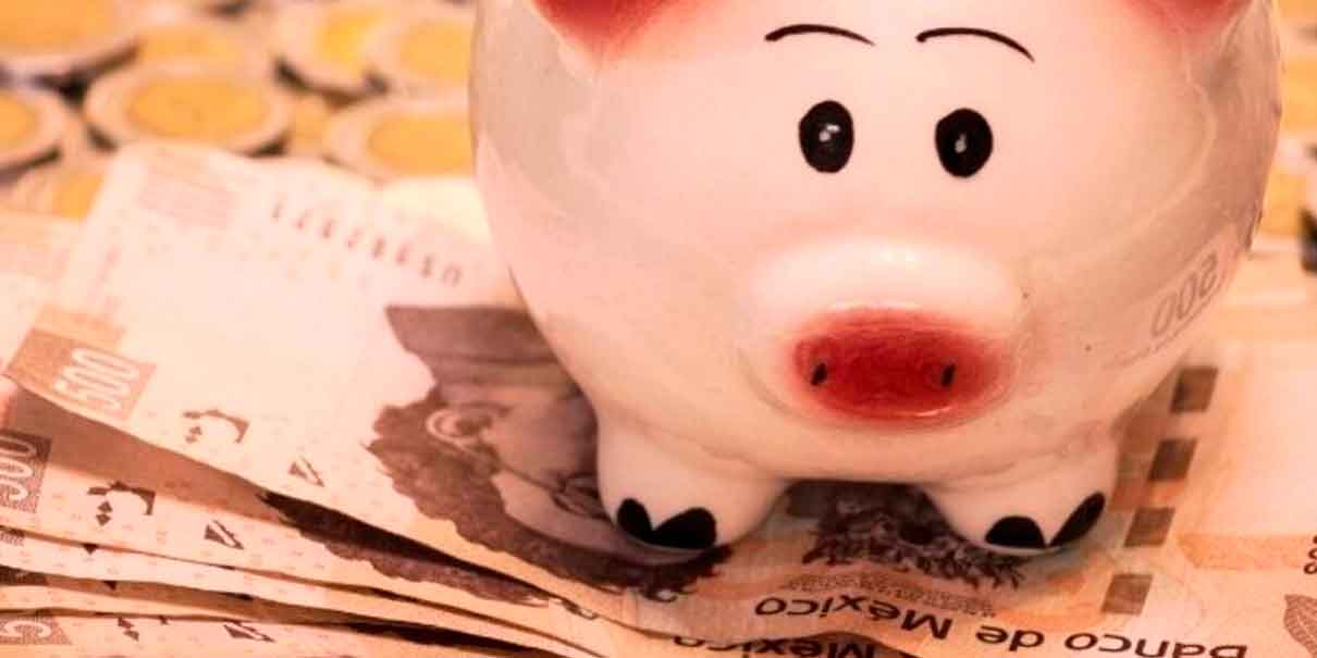 Aguinaldo a pensionados  se reduce a la mitad tras aval de la SCJN. ¿A quién afecta nueva reforma?