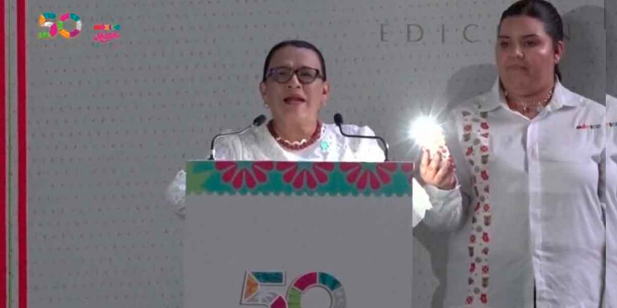 Apagón marca inauguración del Tianguis Turístico 2026: improvisan con celulares