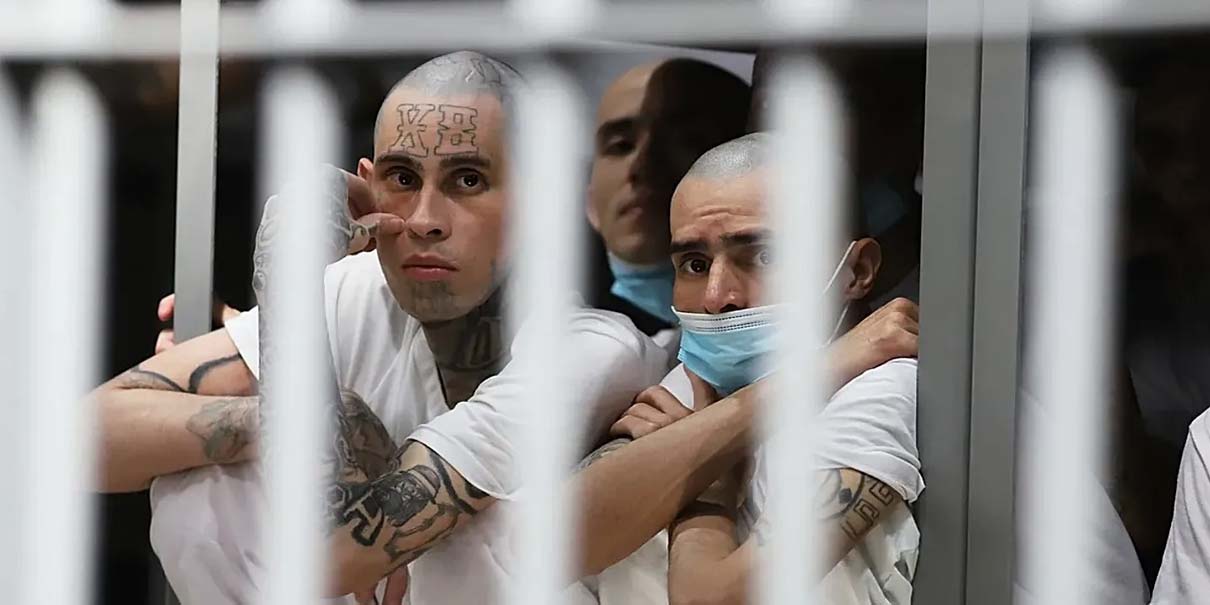 Bukele aprueba cadena perpetua para menores desde los 12 años en El Salvador
