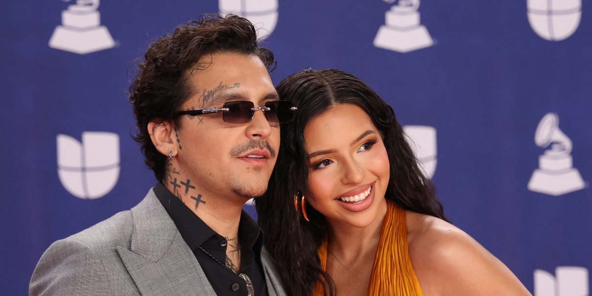 Christian Nodal pospone su boda con Ángela Aguilar