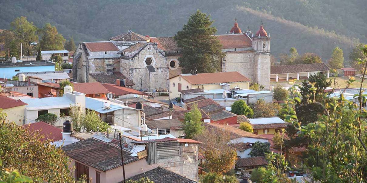 Entre niebla y montañas: Capulálpam de Méndez, el destino secreto de Oaxaca que debes visitar