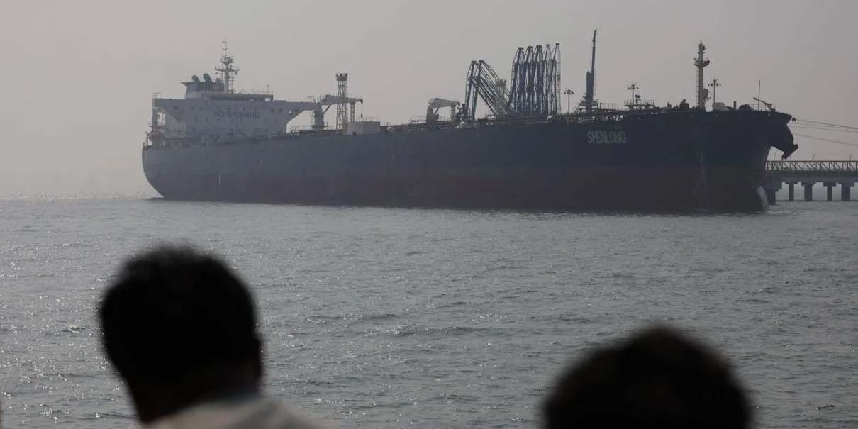 Irán vuelve a cerrar el estrecho de Ormuz y exige a Trump levantar su bloqueo