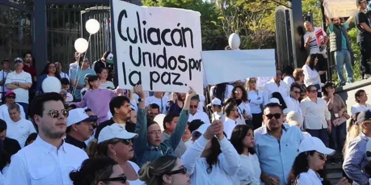 La segunda manifestación esta semana contra la violencia reúne en la capital de Sinaloa a varios miles de personas