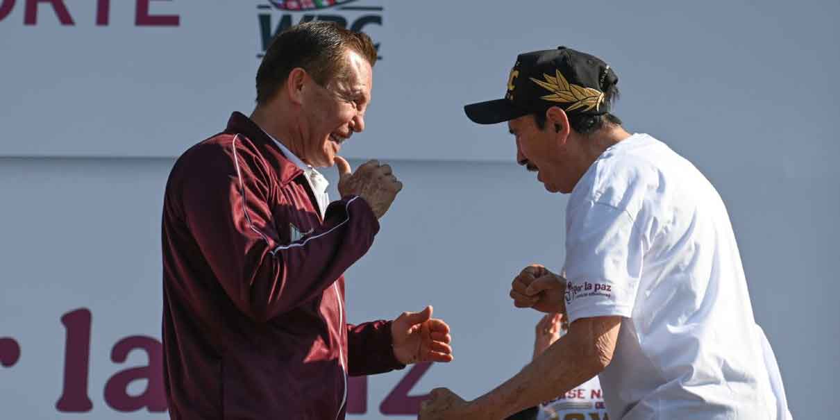 Clase Nacional de Boxeo: México lucha por la paz y el deporte en el Zócalo